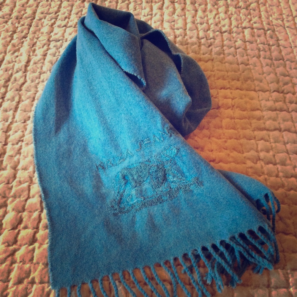 Krizia scarf